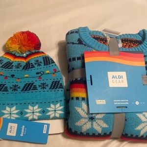 Aldi Ugly sweater and beanie set